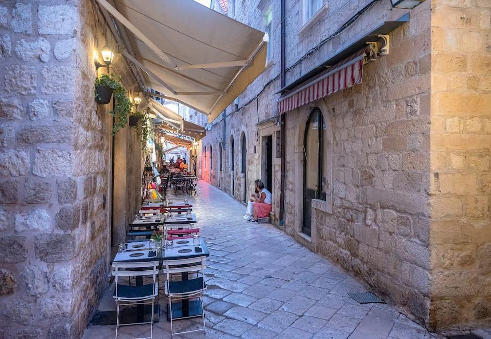 Flora-Heartbeat Old City Three Bedrooms Apartment Dubrovnik Ngoại thất bức ảnh