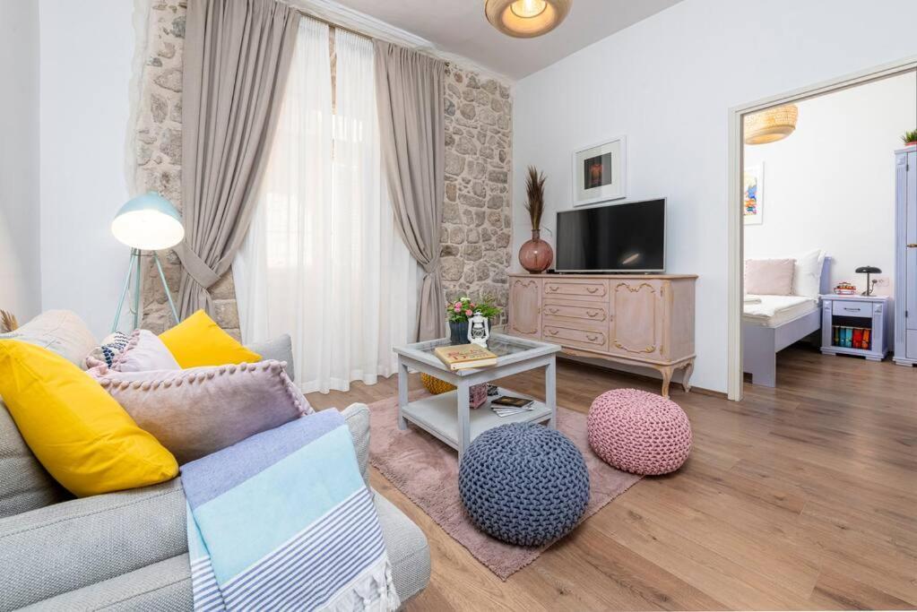 Flora-Heartbeat Old City Three Bedrooms Apartment Dubrovnik Ngoại thất bức ảnh