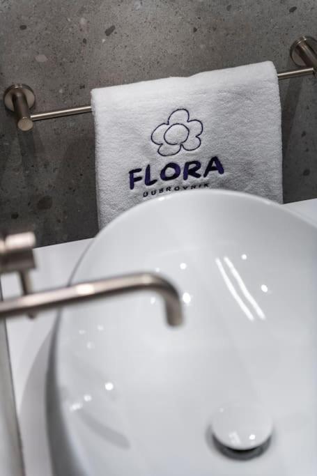 Flora-Heartbeat Old City Three Bedrooms Apartment Dubrovnik Ngoại thất bức ảnh