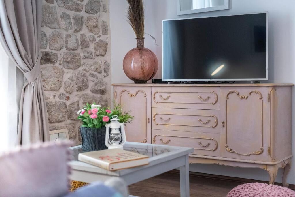Flora-Heartbeat Old City Three Bedrooms Apartment Dubrovnik Ngoại thất bức ảnh
